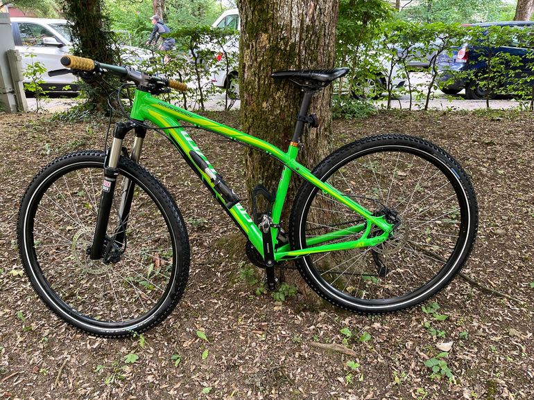 Used Specialized Rockhopper Shimano Acera 2016 Mountainbike, Green, 29 — image 2 of 8