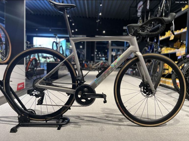 Used BMC Teammachine SLR01 FOUR 2023 2023 Road & Gravel, Light Gray — image 4 of 9