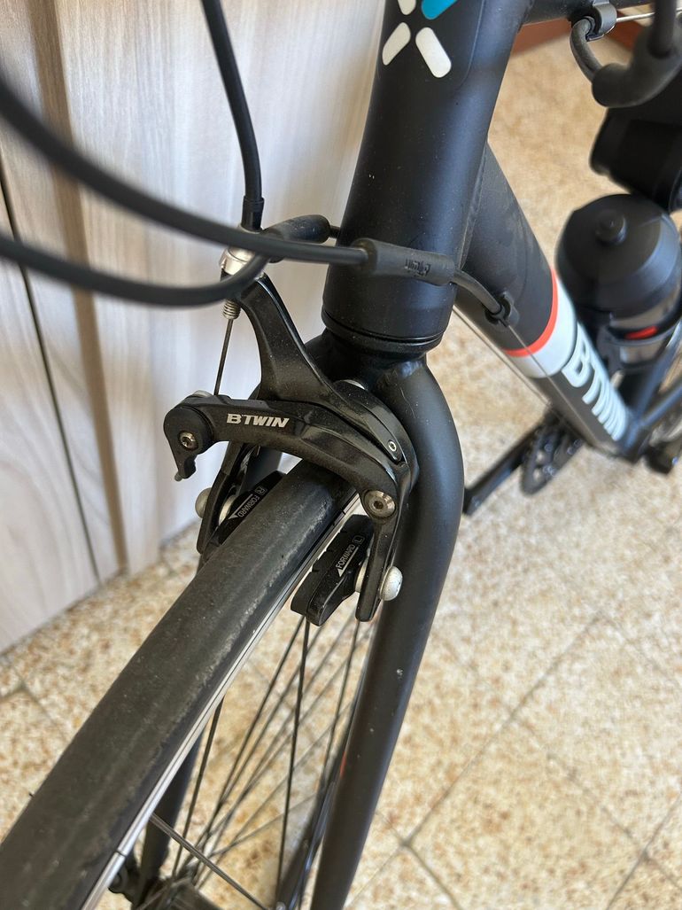 Used B Twin Triban Microshift 2015 Road & Gravel, Black — image 9 of 11