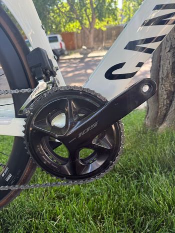 Used Canyon Aeroad CF SLX 7 Di2 2025 2025 Road & Gravel, White — image 3 of 14