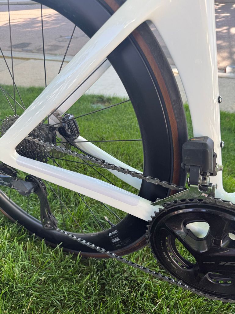 Used Canyon Aeroad CF SLX 7 Di2 2025 2025 Road & Gravel, White — image 4 of 14