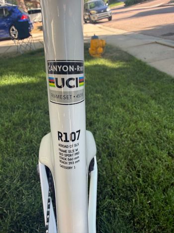 Used Canyon Aeroad CF SLX 7 Di2 2025 2025 Road & Gravel, White — image 7 of 14