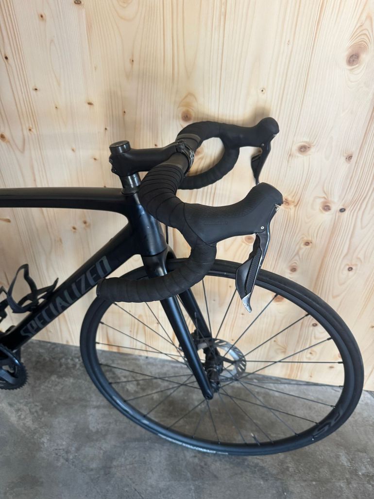 Used Specialized Tarmac SL7 Pro - Ultegra Di2 2023 2023 Road & Gravel, Red — image 3 of 4