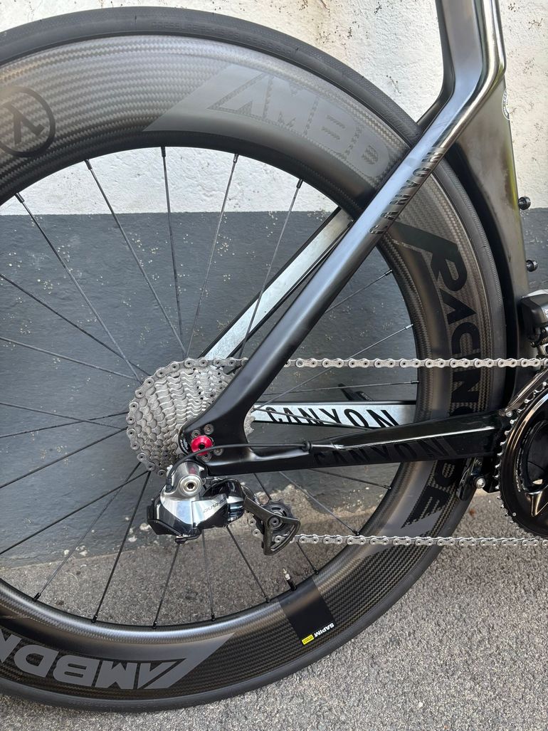 Canyon Speedmax Shimano Dura Ace Di2 2017 Road & Gravel d'occasion — image 4 sur 8