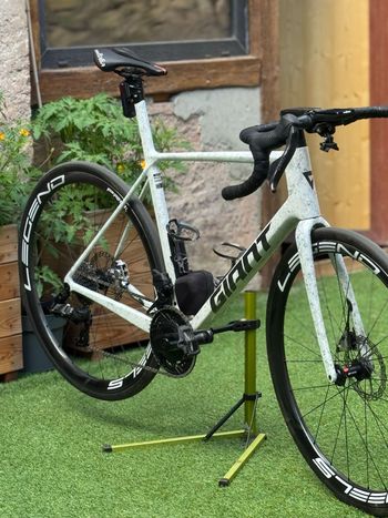Used Giant TCR Advanced SL Frameset 2025 Frameset 2025 Road & Gravel, White — image 3 of 5