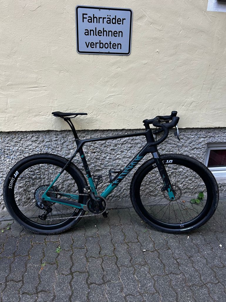 Used Canyon GRIZL CF SLX 8 ETAP 2022 2022 Road & Gravel, Black — image 2 of 6