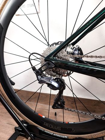 Używany Scott Foil 10 Ultegra 2020 2020 Road & Gravel — zdjęcie 9 z 22