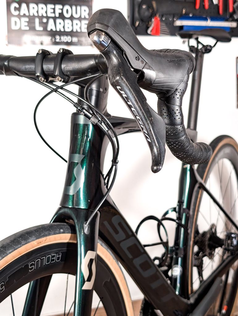 Używany Scott Foil 10 Ultegra 2020 2020 Road & Gravel — zdjęcie 18 z 22