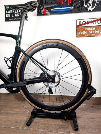 Używany Scott Foil 10 Ultegra 2020 2020 Road & Gravel — zdjęcie 20 z 22