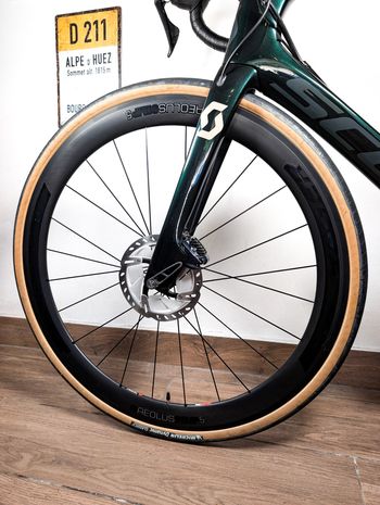Używany Scott Foil 10 Ultegra 2020 2020 Road & Gravel — zdjęcie 19 z 22