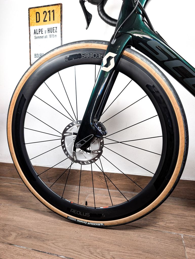 Używany Scott Foil 10 Ultegra 2020 2020 Road & Gravel — zdjęcie 19 z 22