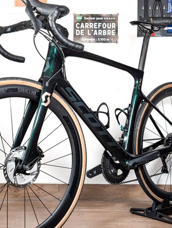 Używany Scott Foil 10 Ultegra 2020 2020 Road & Gravel — zdjęcie 6 z 22