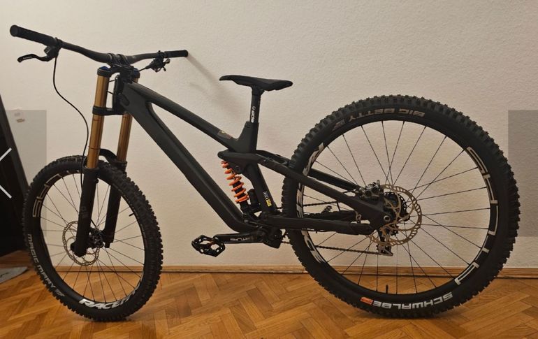 Używany CUBE Two15 SRAM X01 DH 2024 Mountainbike — zdjęcie 2 z 14