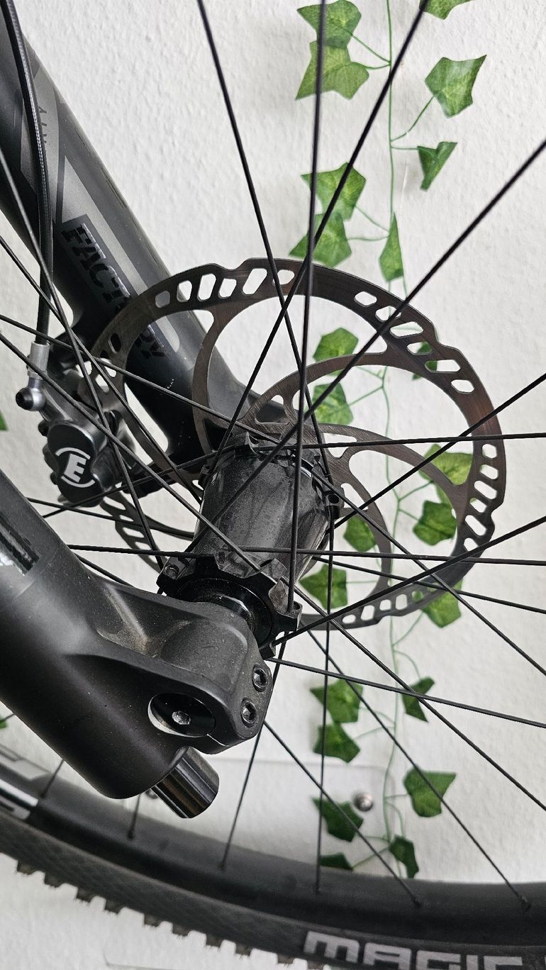 Używany CUBE Two15 SRAM X01 DH 2024 Mountainbike — zdjęcie 12 z 14
