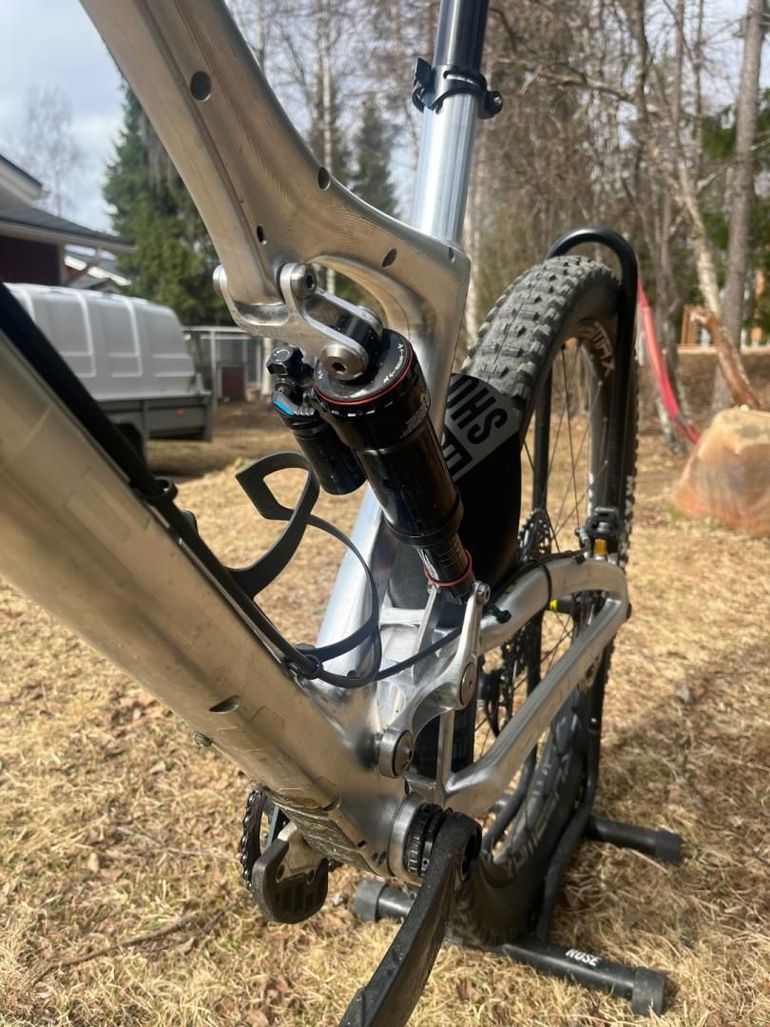 Used Pole Machine 2022 Mountainbike, Light Gray — image 6 of 7