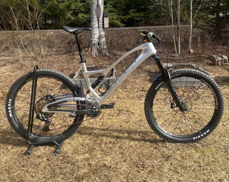 Used Pole Machine 2022 Mountainbike, Light Gray — image 1 of 7