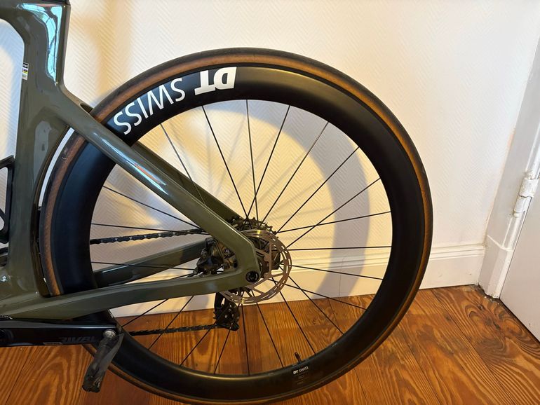 Used Canyon Aeroad CF SLX 7 AXS 2025 2025 Road & Gravel, Green — image 2 of 3