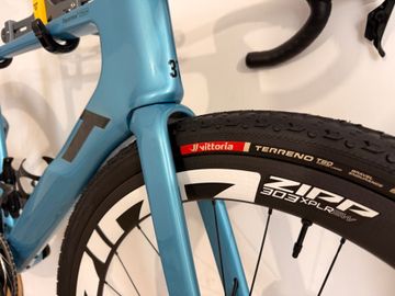 Gebrauchtes 3T Custom SRAM Red eTap AXS 2026 Road & Gravel, Blau — Bild 12 von 17