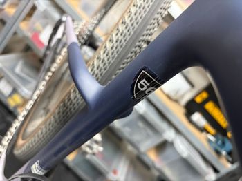 Gebrauchtes Specialized Crux 5 Comp - SRAM Rival XPLR 2027 Frameset 2027 Road & Gravel, Hellgrau — Bild 4 von 18