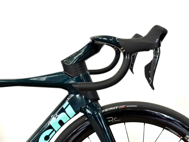 Brugt Bianchi OLTRE 140TH RC DURA-ACE DI2 2025 2025 Road & Gravel — billede 2 af 10