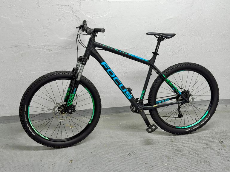 Focus Bold Shimano Alivio 2017 Mountainbike usato, Nero — immagine 4 di 12