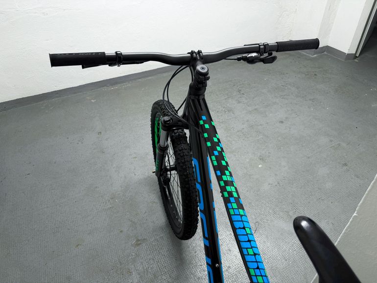 Focus Bold Shimano Alivio 2017 Mountainbike usato, Nero — immagine 5 di 12