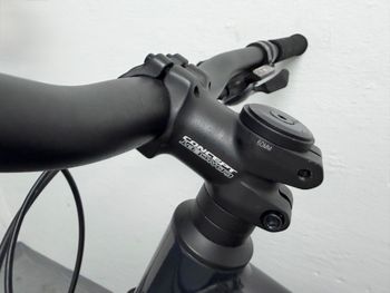 Focus Bold Shimano Alivio 2017 Mountainbike usato, Nero — immagine 8 di 12