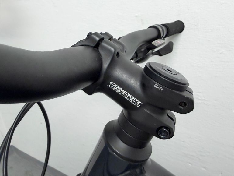 Focus Bold Shimano Alivio 2017 Mountainbike usato, Nero — immagine 8 di 12