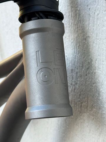 Used Léon Custom Shimano XTR 2026 Mountainbike, Light Gray, 29 — image 10 of 11