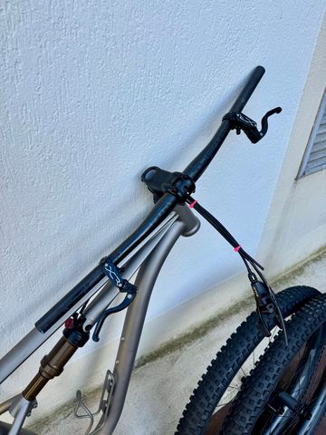 Used Léon Custom Shimano XTR 2026 Mountainbike, Light Gray, 29 — image 9 of 11