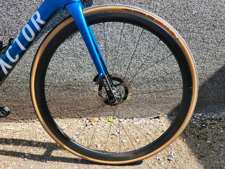 Used Factor O2 Shimano Ultegra Di2 8170 2023 2023 Road & Gravel, Blue — image 3 of 8