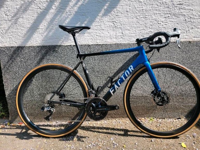Used Factor O2 Shimano Ultegra Di2 8170 2023 2023 Road & Gravel, Blue — image 1 of 8