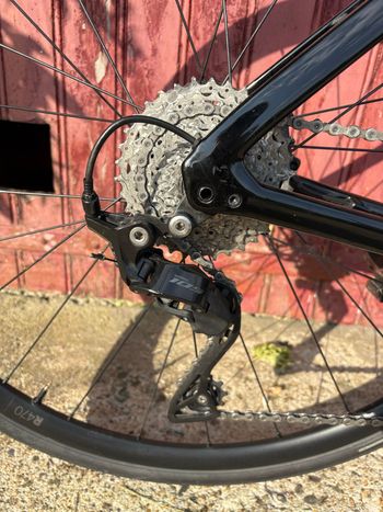 Käytetty Specialized Tarmac SL7 Sport - Shimano 105 2025 2025 Road & Gravel — kuva 7 / 13