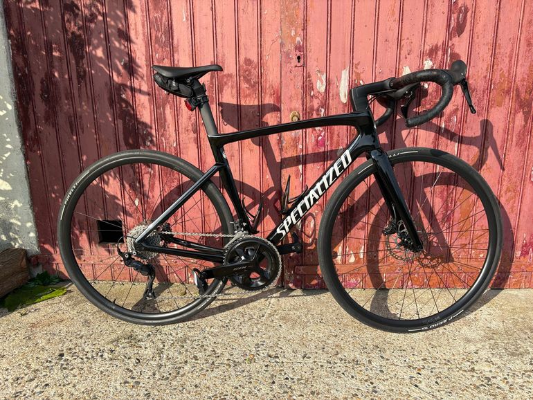 Käytetty Specialized Tarmac SL7 Sport - Shimano 105 2025 2025 Road & Gravel — kuva 1 / 13