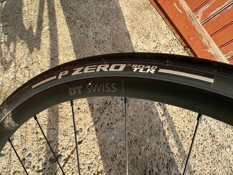 Käytetty Specialized Tarmac SL7 Sport - Shimano 105 2025 2025 Road & Gravel — kuva 11 / 13
