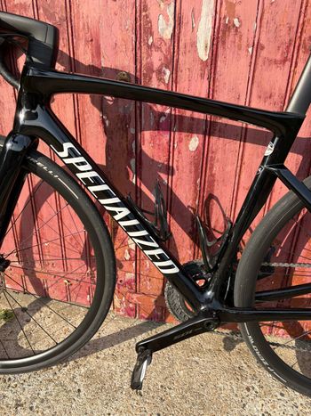 Käytetty Specialized Tarmac SL7 Sport - Shimano 105 2025 2025 Road & Gravel — kuva 6 / 13