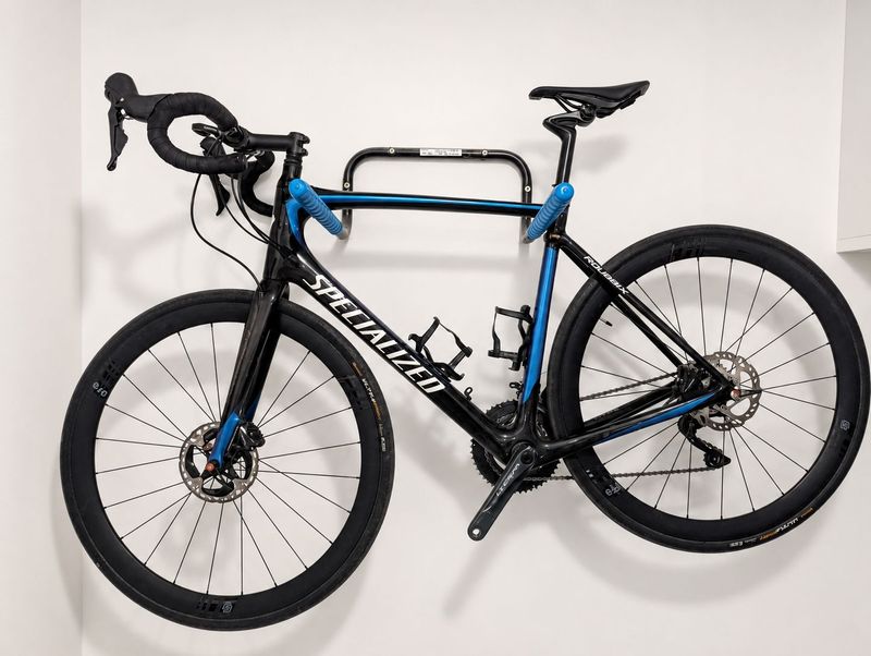 Used Specialized Roubaix Expert 2018 2018 Road & Gravel, Black — image 1 of 14