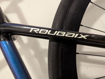 Used Specialized Roubaix Expert 2018 2018 Road & Gravel, Black — image 8 of 14