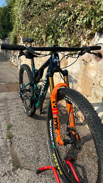 Gebrauchtes Wilier URTA MAX SLR 2024 2024 Mountainbike, Blau — Bild 2 von 6