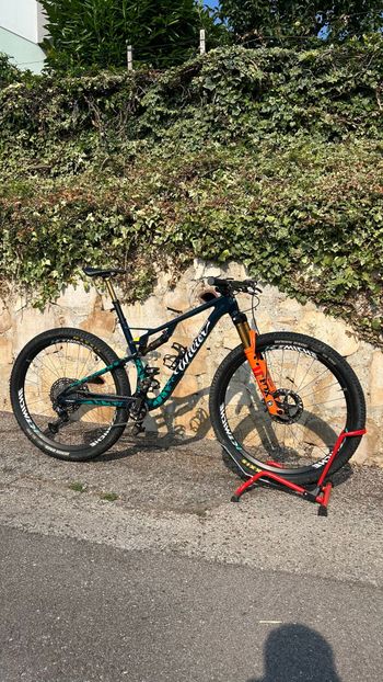 Used Wilier URTA MAX SLR 2024 2024 Mountainbike, Blue — image 3 of 6
