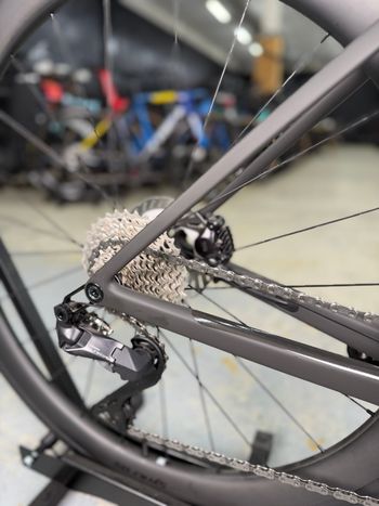 Käytetty Scott Addict RC20 Di2 Carbon 2025 Road & Gravel — kuva 11 / 16