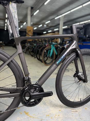 Käytetty Scott Addict RC20 Di2 Carbon 2025 Road & Gravel — kuva 13 / 16