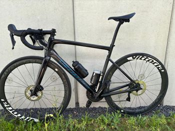 Käytetty Specialized Tarmac SL6 Sport 2021 2021 Road & Gravel — kuva 2 / 9