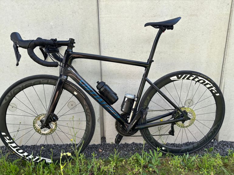 Käytetty Specialized Tarmac SL6 Sport 2021 2021 Road & Gravel — kuva 2 / 9