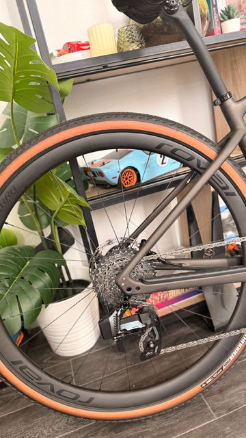 Tweedehands Specialized Diverge Comp Carbon 2022 2022 Road & Gravel — afbeelding 2 van 6