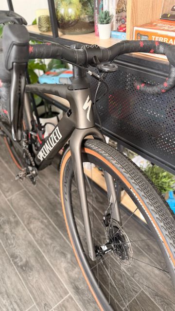 Tweedehands Specialized Diverge Comp Carbon 2022 2022 Road & Gravel — afbeelding 4 van 6