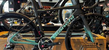 Used Bianchi Specialissima RC Sram Red eTap AXS 2025 Frameset 2025 Road & Gravel