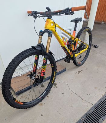 Used Mondraker Foxy Carbon RR 29 2019 2019 MTB