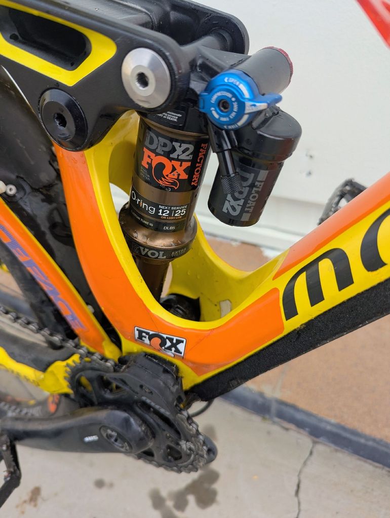 Used Mondraker Foxy Carbon RR 29 2019 2019 Mountainbike, Orange, 29 — image 12 of 15