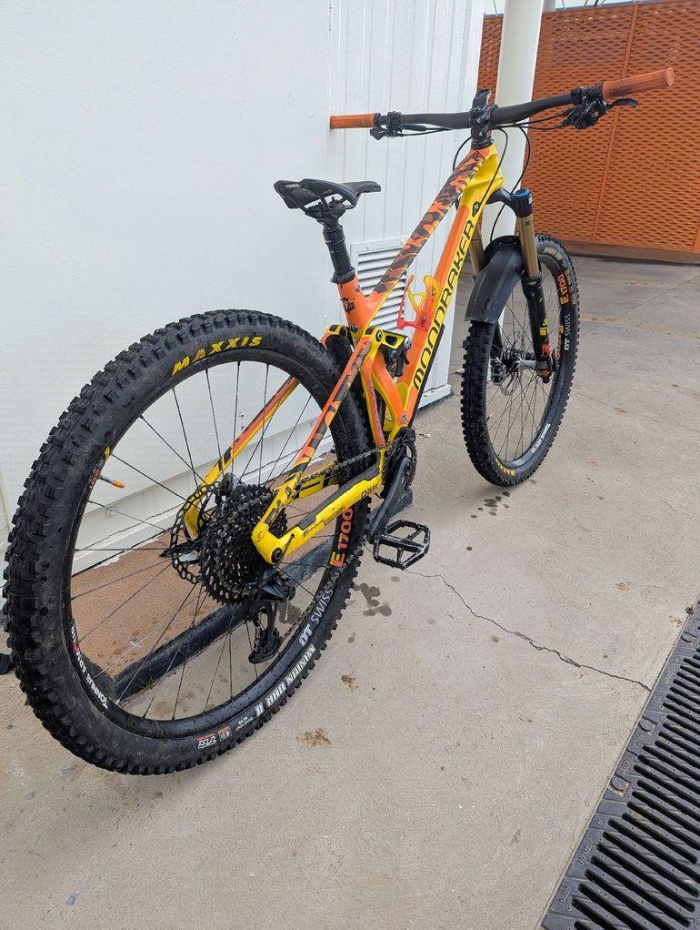 Used Mondraker Foxy Carbon RR 29 2019 2019 Mountainbike, Orange, 29 — image 10 of 15